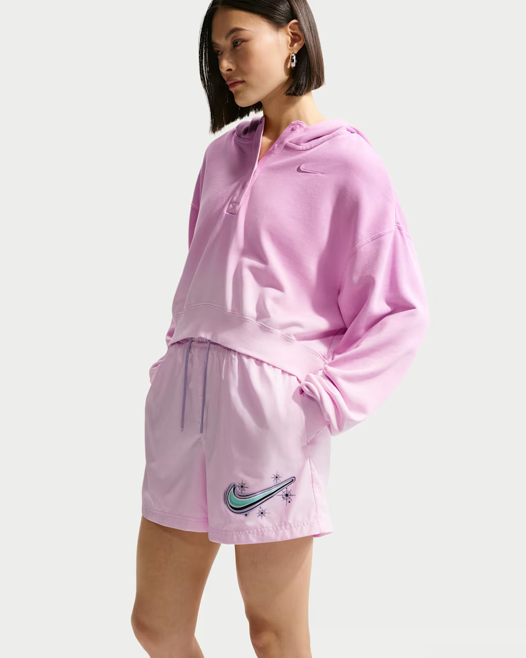 Nike Sportswear Essentials